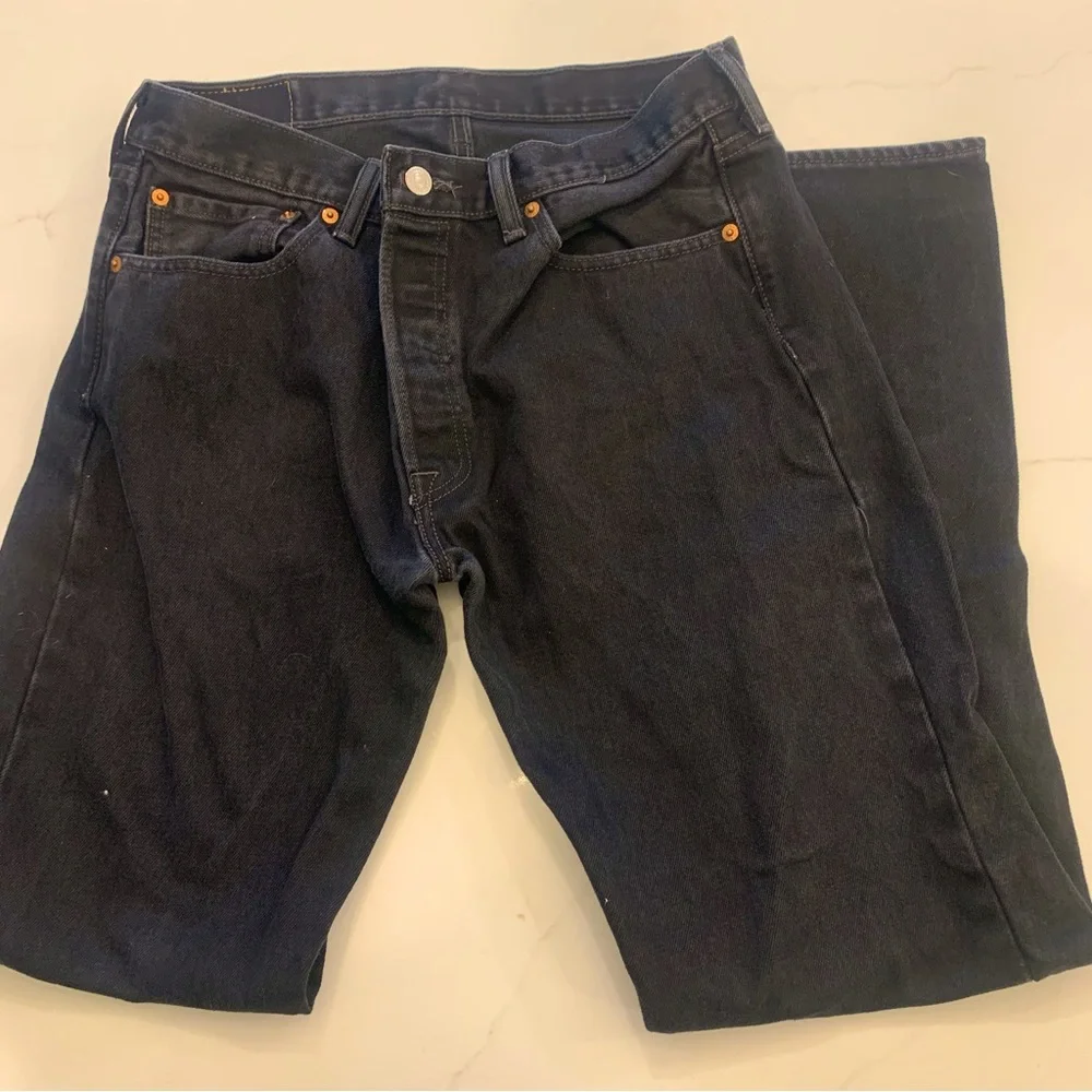 Levi's 501 Button Fly Original Men's True Black Jeans 33x32 Excellent condition - Picture 2 of 5